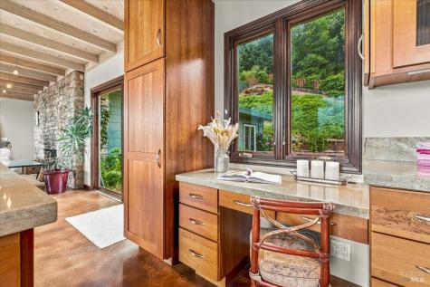 951 Meadowsweet Drive Corte Madera CA 94925