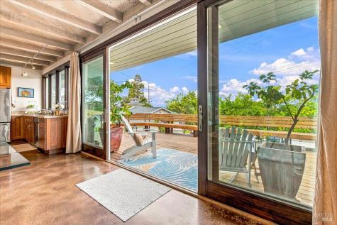951 Meadowsweet Drive Corte Madera CA 94925