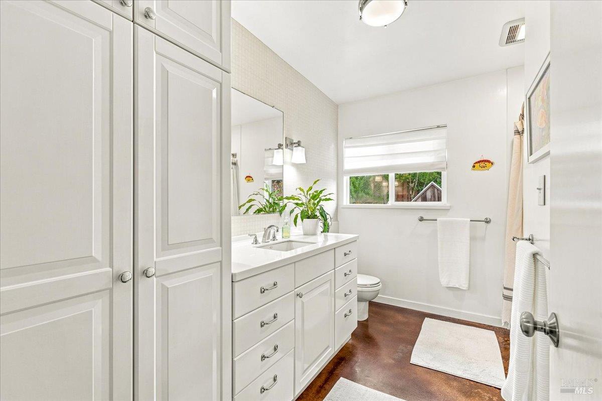 951 Meadowsweet Drive Corte Madera CA 94925
