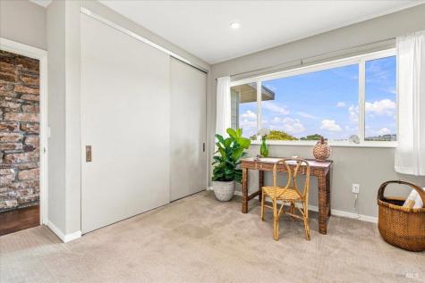 951 Meadowsweet Drive Corte Madera CA 94925