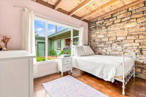 951 Meadowsweet Drive Corte Madera CA 94925