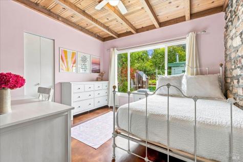 951 Meadowsweet Drive Corte Madera CA 94925