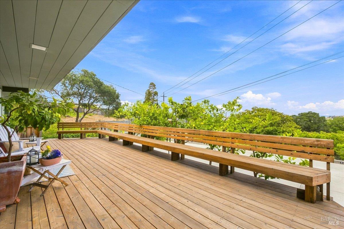 951 Meadowsweet Drive Corte Madera CA 94925