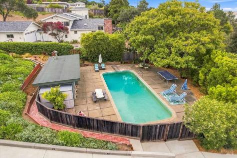 951 Meadowsweet Drive Corte Madera CA 94925