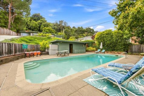 951 Meadowsweet Drive Corte Madera CA 94925