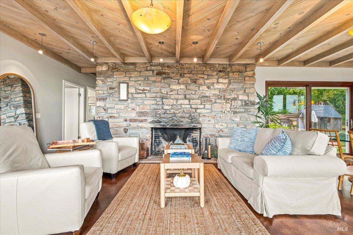 951 Meadowsweet Drive Corte Madera CA 94925