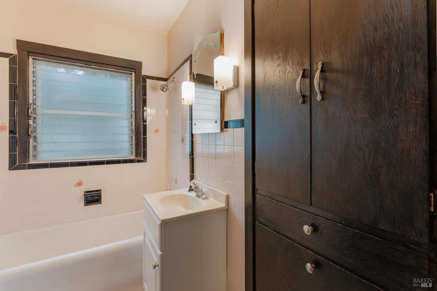 204 N Barnes Street Ukiah CA 95482