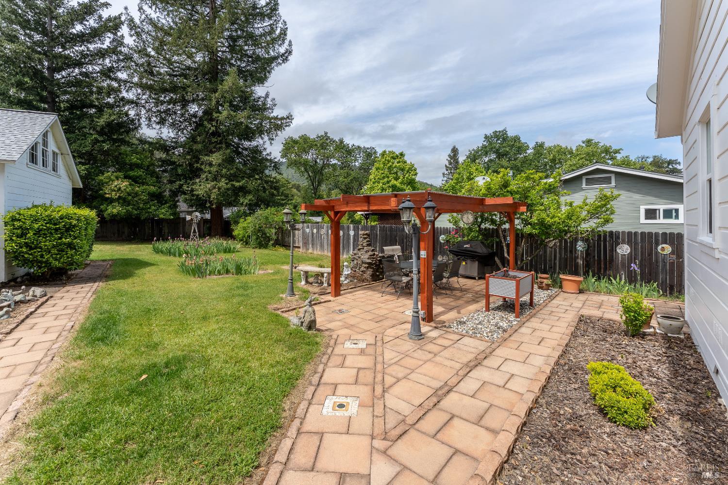 204 N Barnes Street Ukiah CA 95482