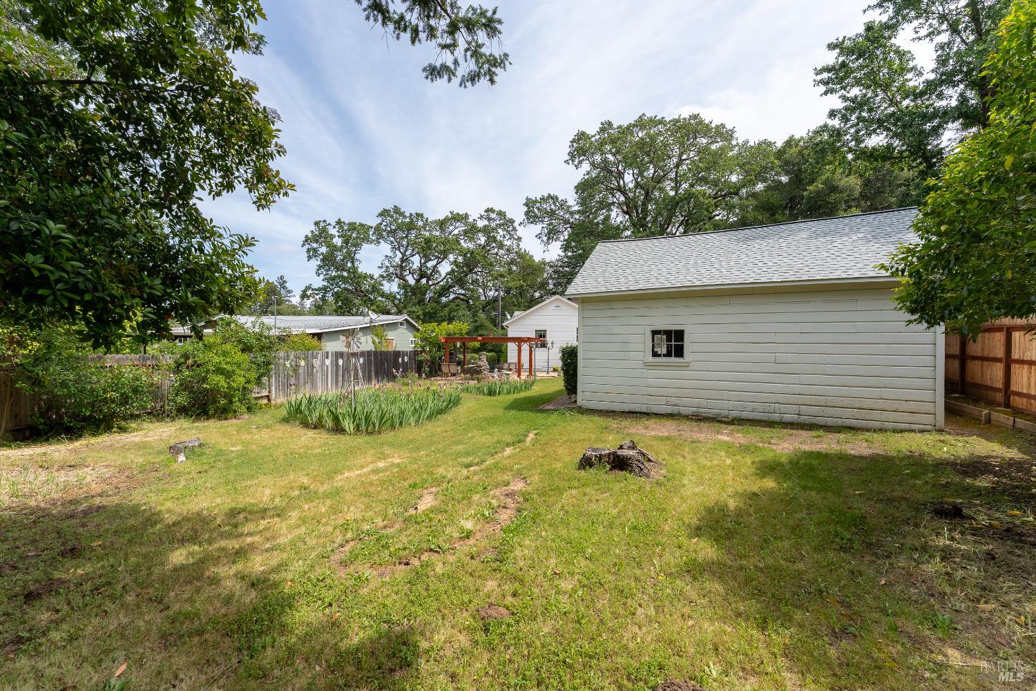 204 N Barnes Street Ukiah CA 95482