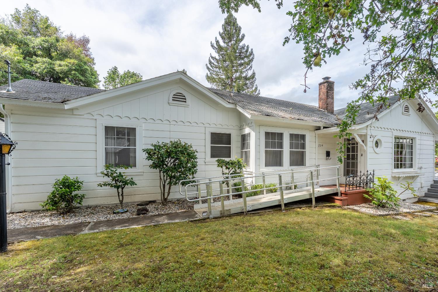 204 N Barnes Street Ukiah CA 95482