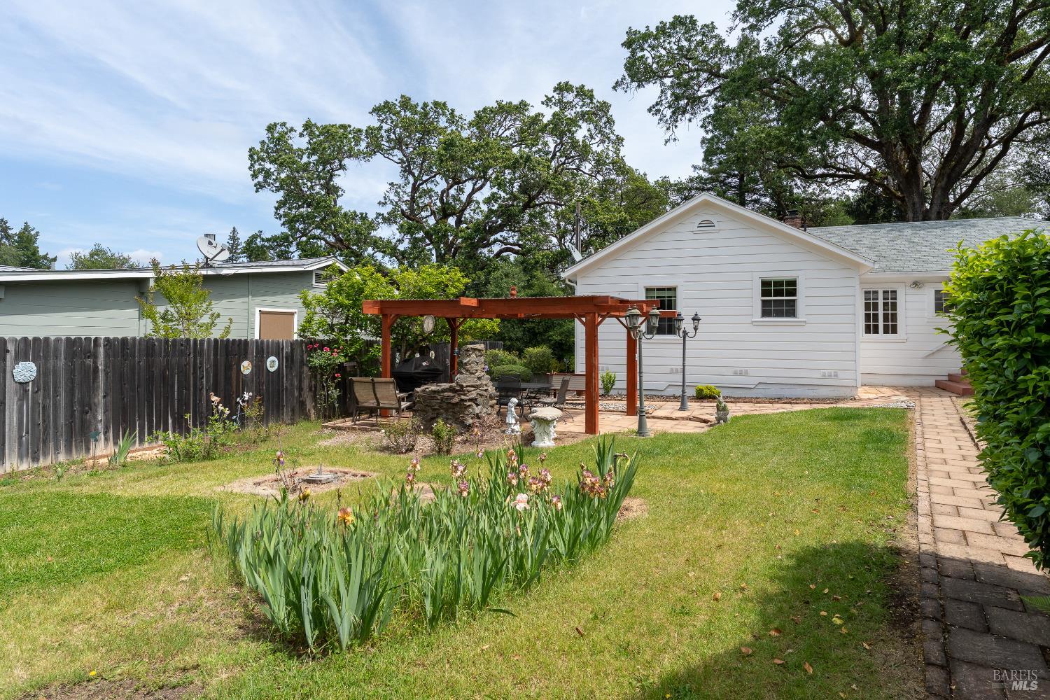 204 N Barnes Street Ukiah CA 95482