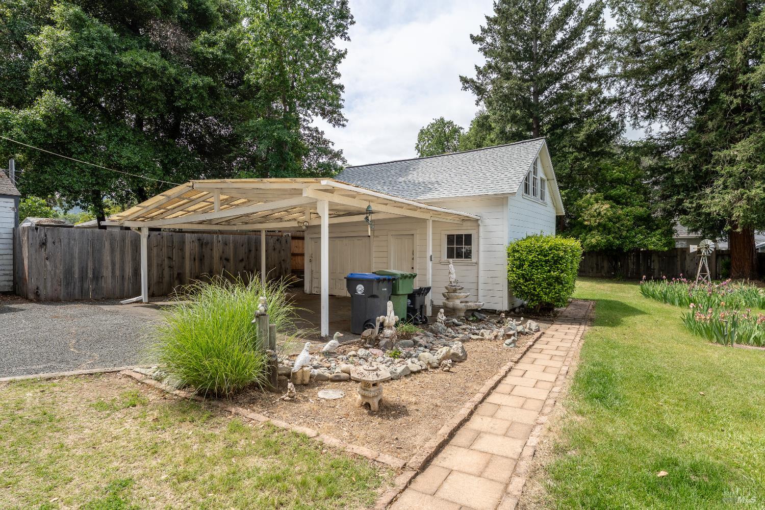204 N Barnes Street Ukiah CA 95482