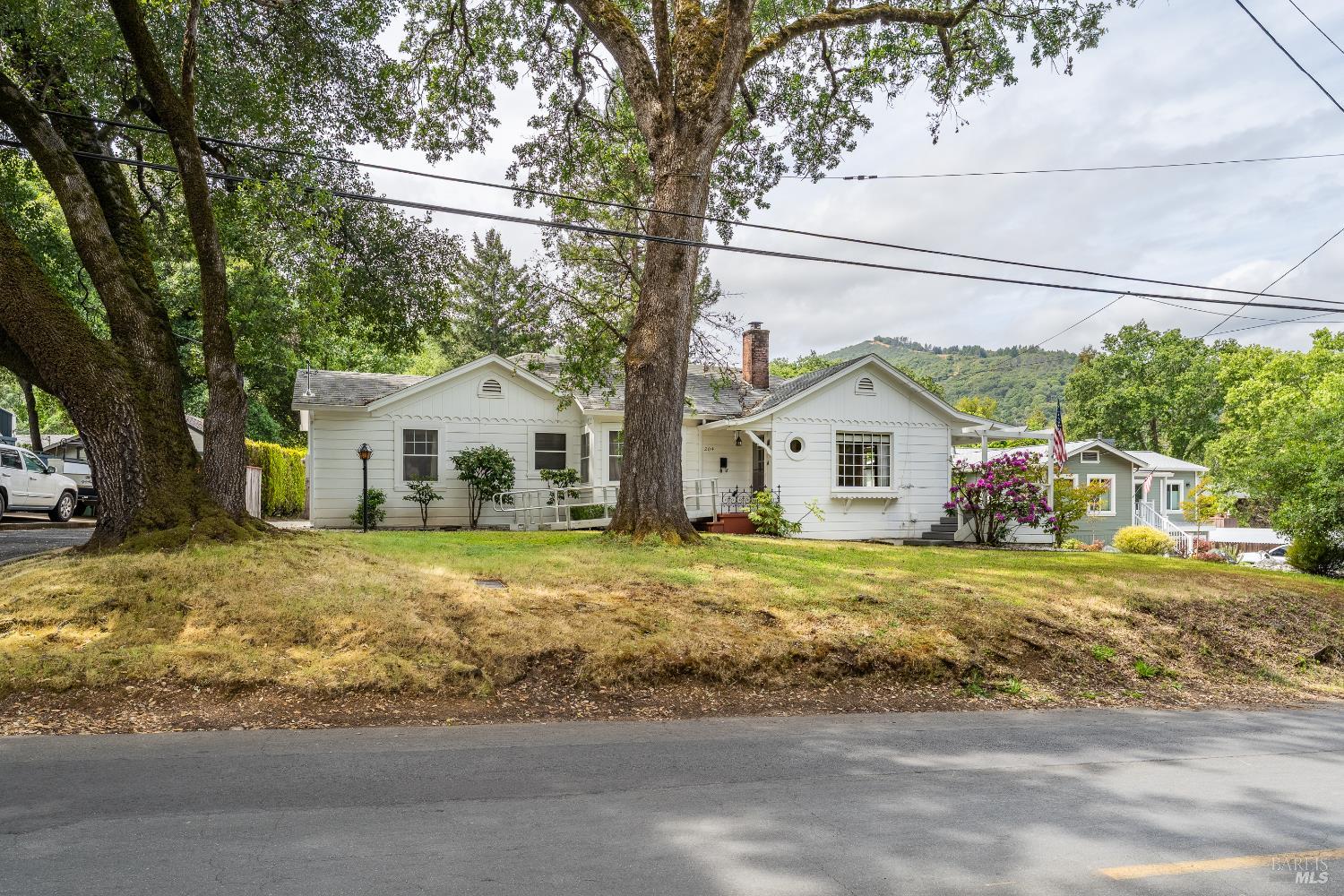 204 N Barnes Street Ukiah CA 95482