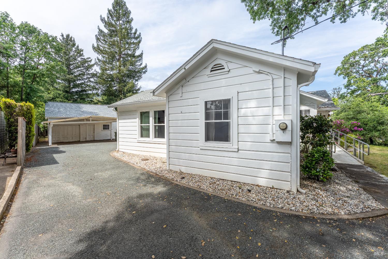 204 N Barnes Street Ukiah CA 95482