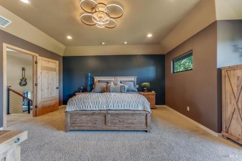 1515 San Ramon Way Santa Rosa CA 95409