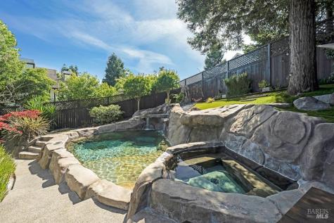 1515 San Ramon Way Santa Rosa CA 95409