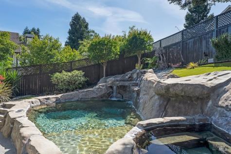 1515 San Ramon Way Santa Rosa CA 95409
