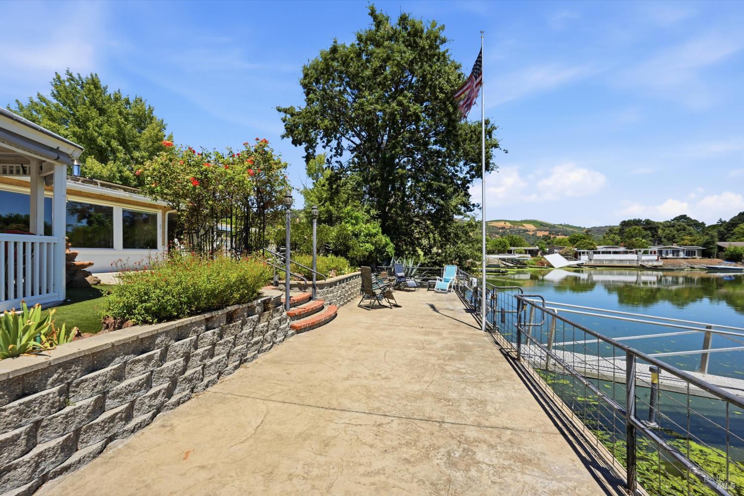 12753 Shoreview Drive Clearlake Oaks CA 95423