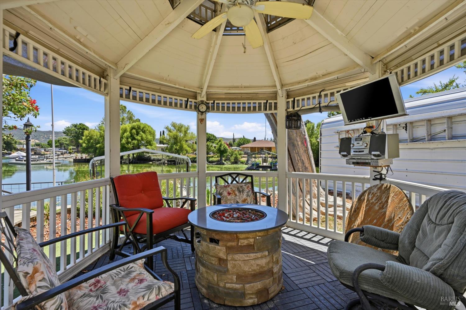 12753 Shoreview Drive Clearlake Oaks CA 95423