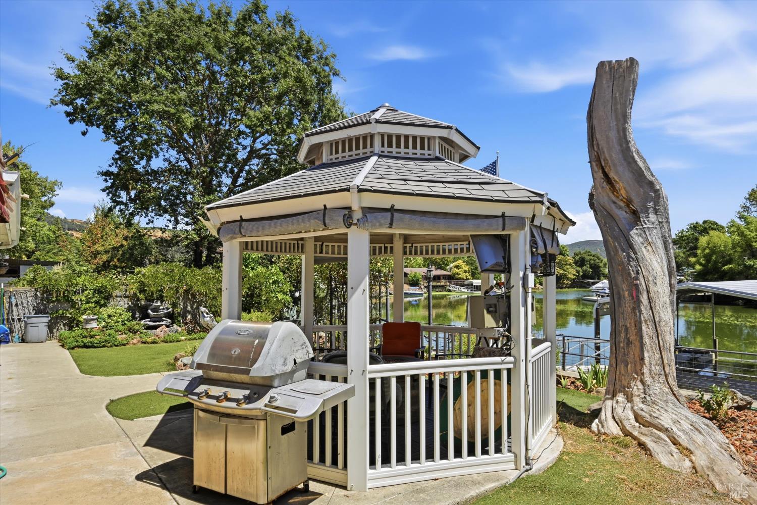 12753 Shoreview Drive Clearlake Oaks CA 95423