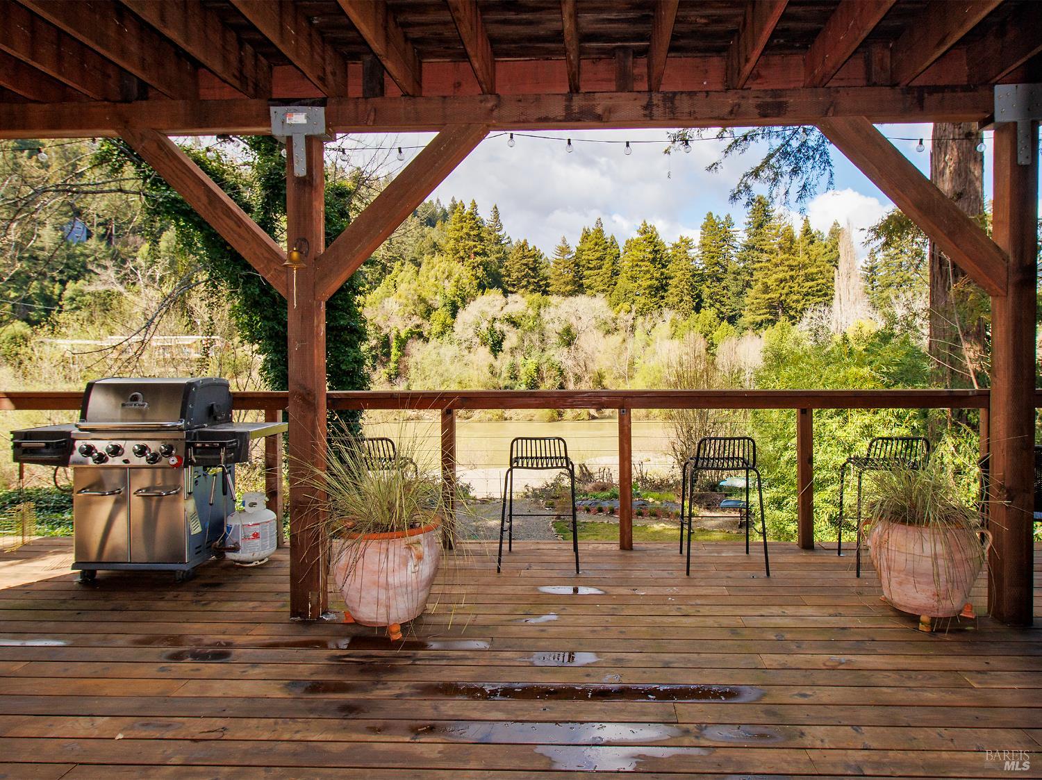 16620 Guernewood Road Guerneville CA 95446