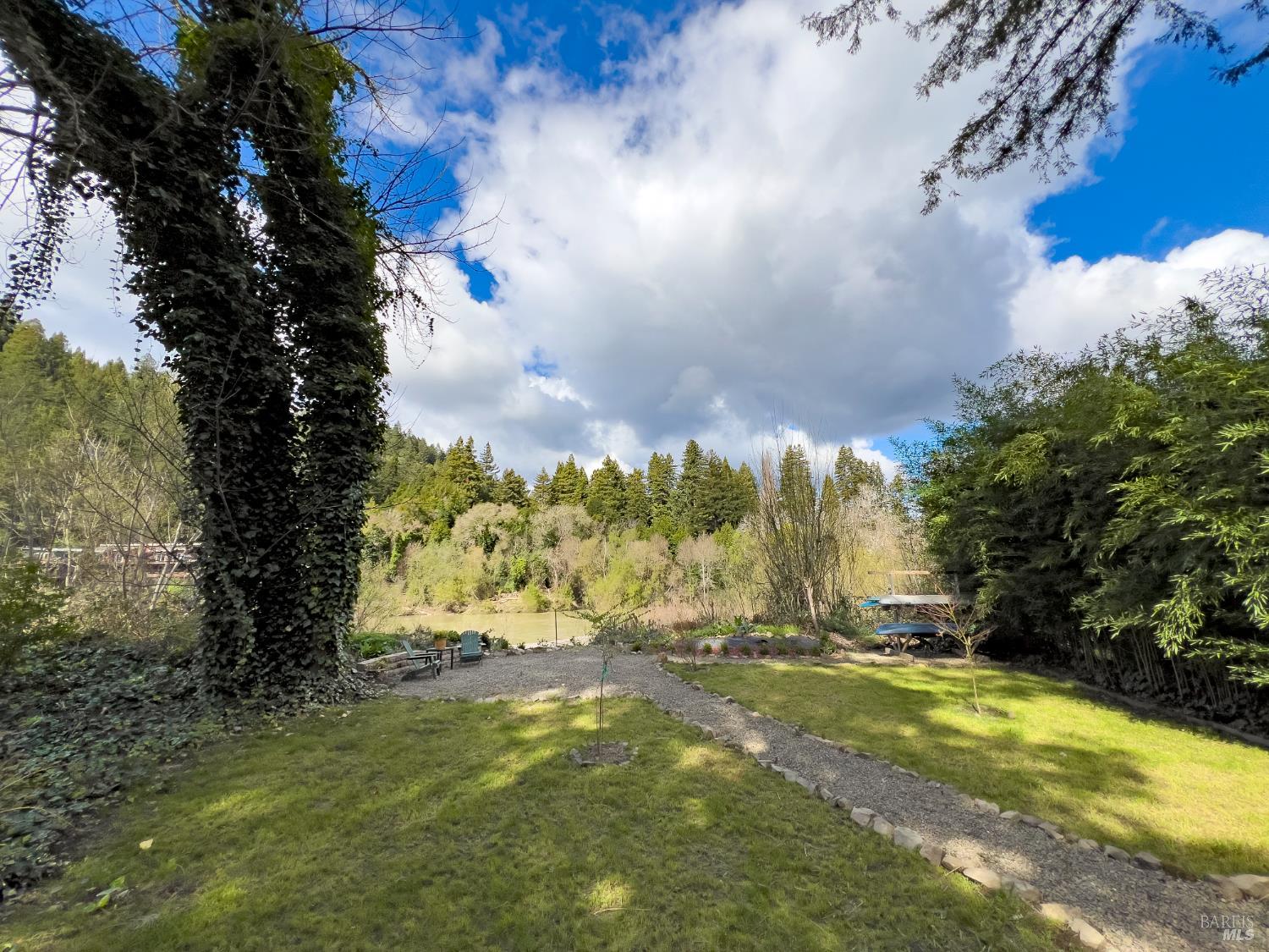 16620 Guernewood Road Guerneville CA 95446