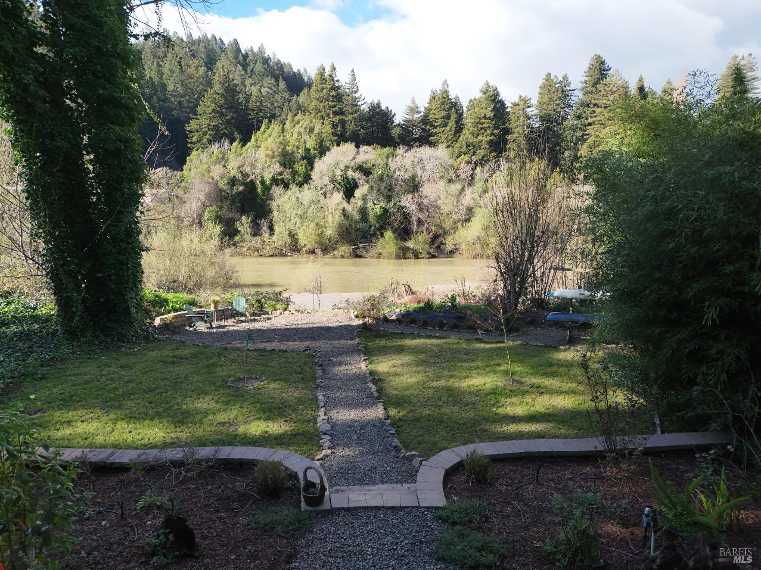 16620 Guernewood Road Guerneville CA 95446