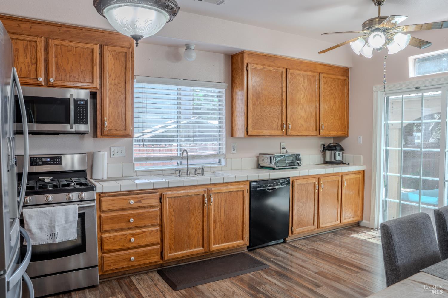 348 Samantha Place Vacaville CA 95687