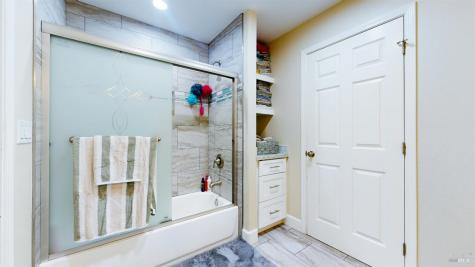 380 Irwin Lane Santa Rosa CA 95401
