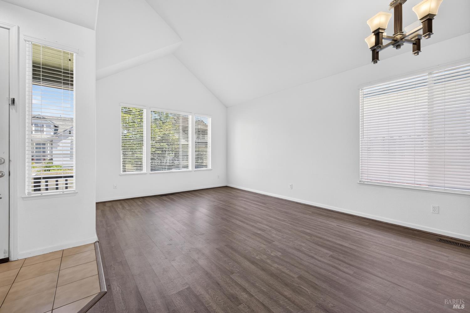 329 Hansbery Way Santa Rosa CA 95409