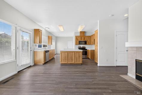329 Hansbery Way Santa Rosa CA 95409