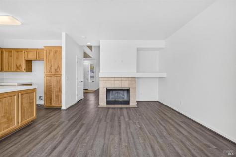 329 Hansbery Way Santa Rosa CA 95409
