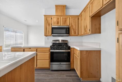 329 Hansbery Way Santa Rosa CA 95409