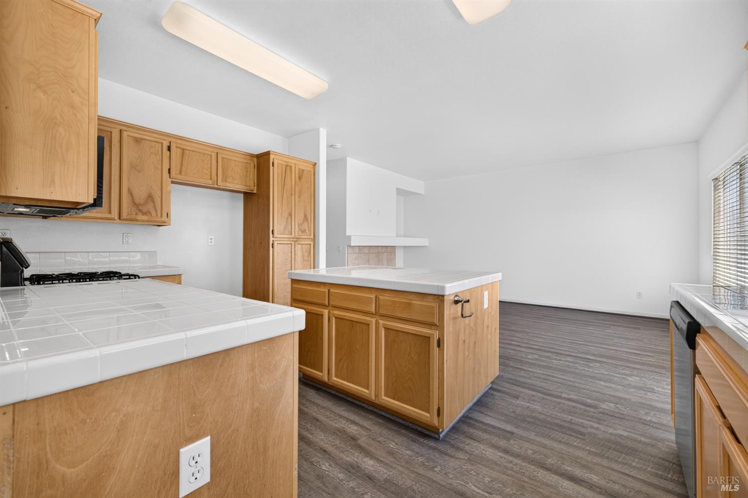 329 Hansbery Way Santa Rosa CA 95409