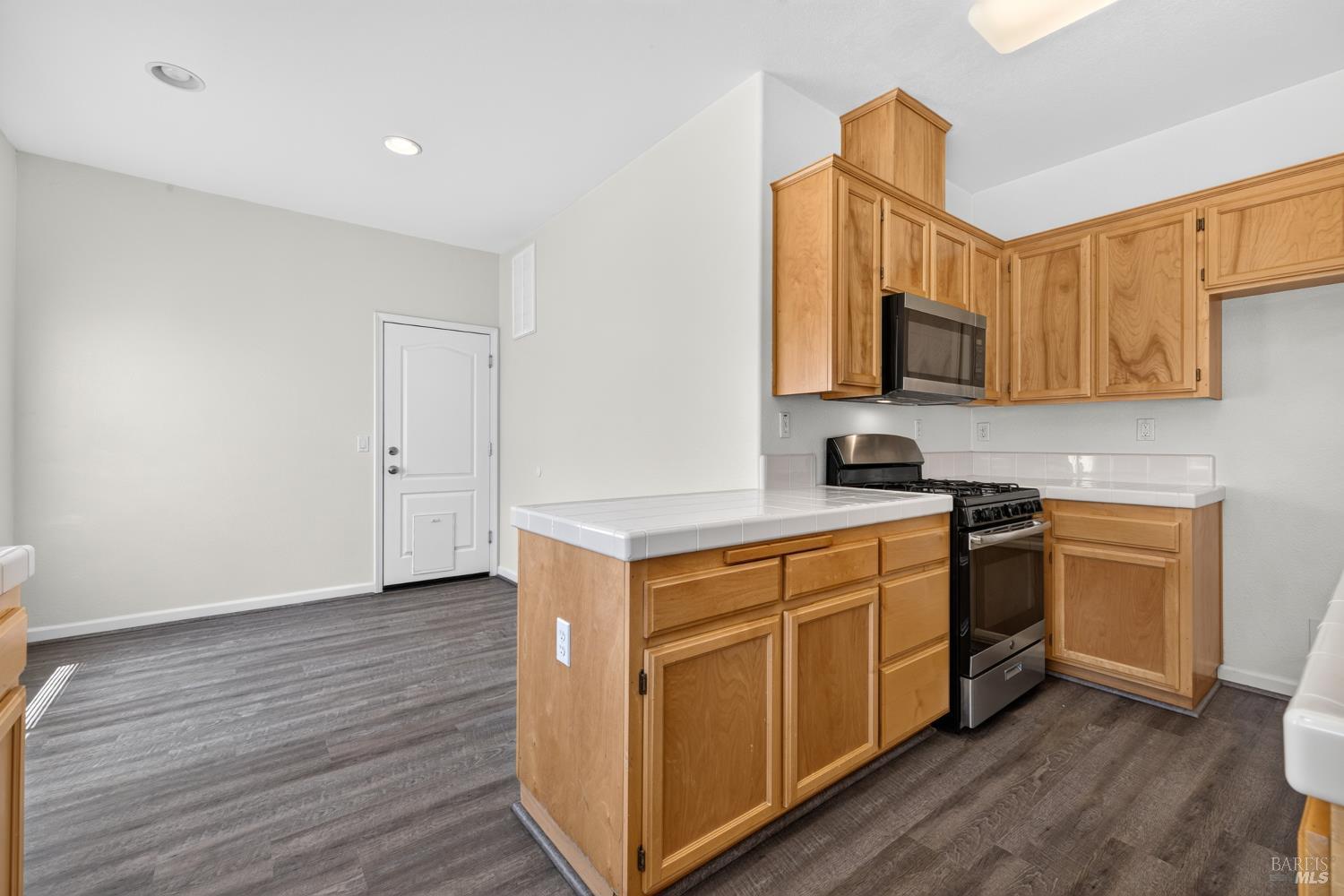 329 Hansbery Way Santa Rosa CA 95409
