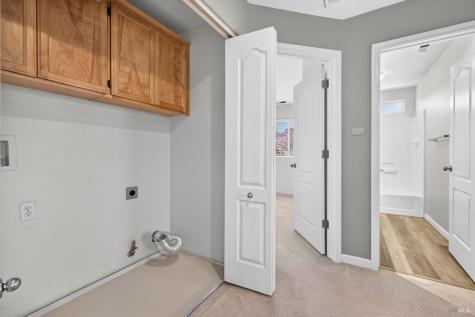 329 Hansbery Way Santa Rosa CA 95409