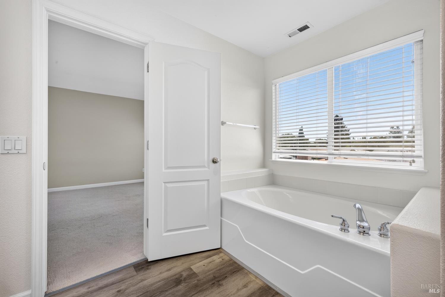 329 Hansbery Way Santa Rosa CA 95409