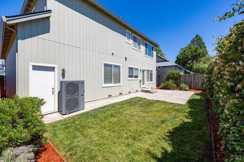 329 Hansbery Way Santa Rosa CA 95409