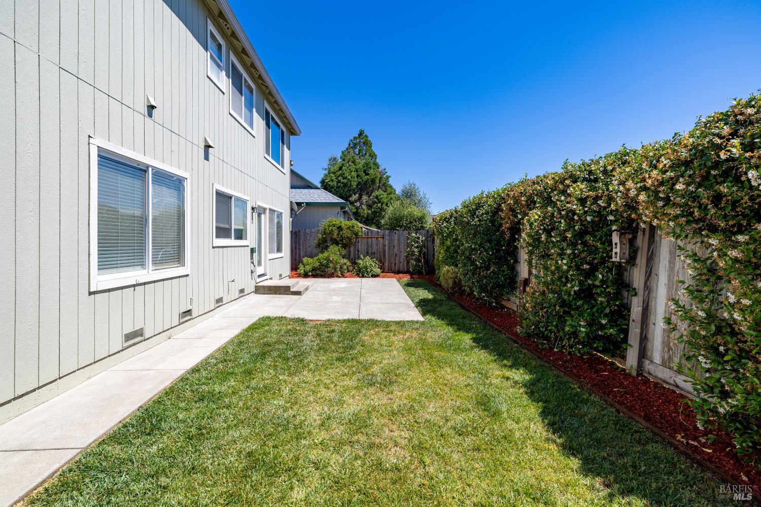 329 Hansbery Way Santa Rosa CA 95409