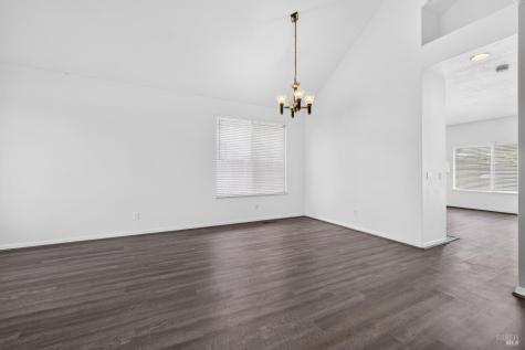 329 Hansbery Way Santa Rosa CA 95409