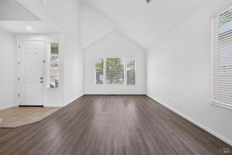 329 Hansbery Way Santa Rosa CA 95409