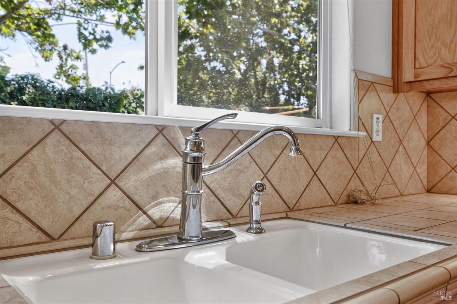 2038 Red Oak Circle Santa Rosa CA 95403