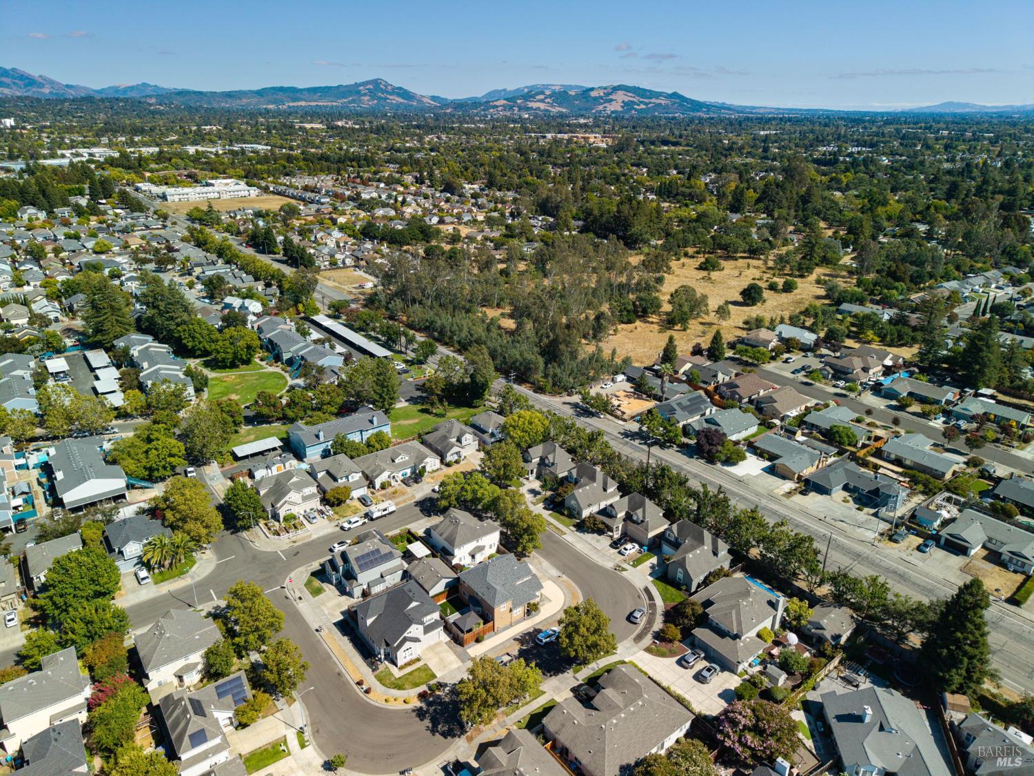 2038 Red Oak Circle Santa Rosa CA 95403