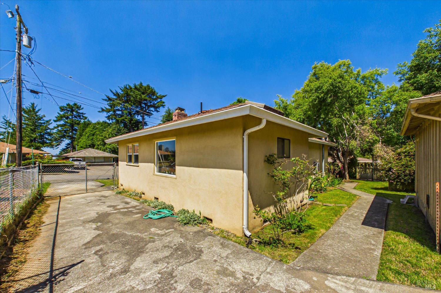1754 Virginia Way Arcata CA 95521
