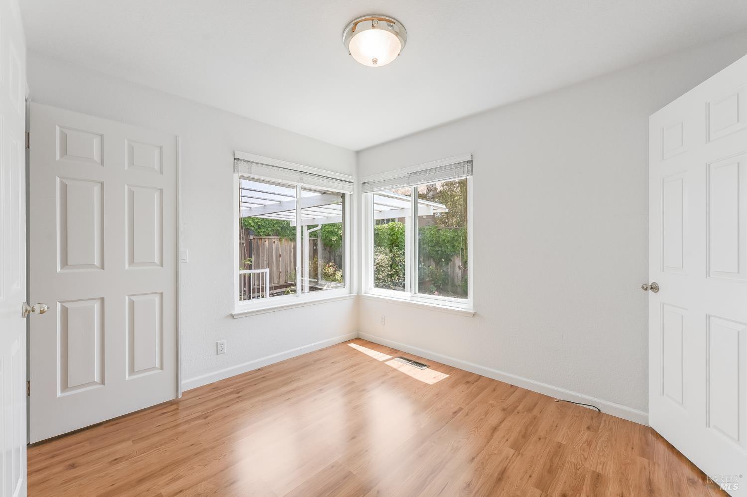 9151 Piccadilly Circle Windsor CA 95492