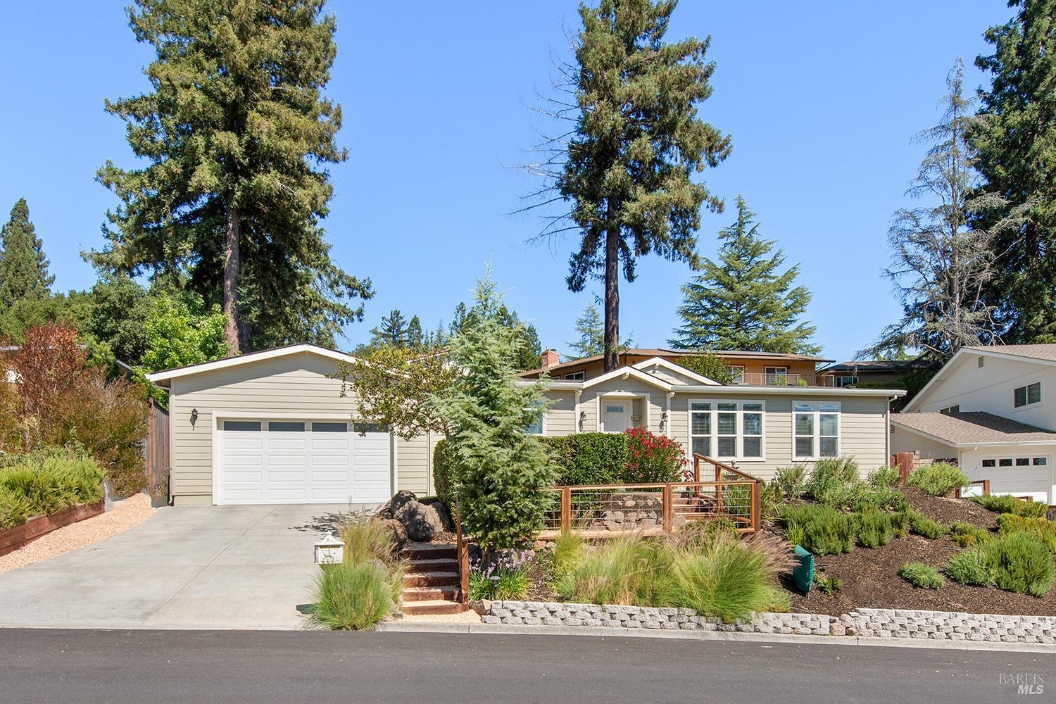 5026 Carriage Lane Santa Rosa CA 95403