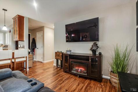 353 Patrick Lane Windsor CA 95492