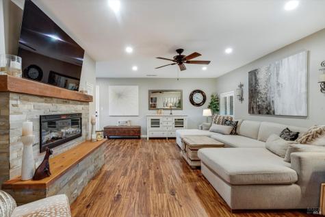 353 Patrick Lane Windsor CA 95492