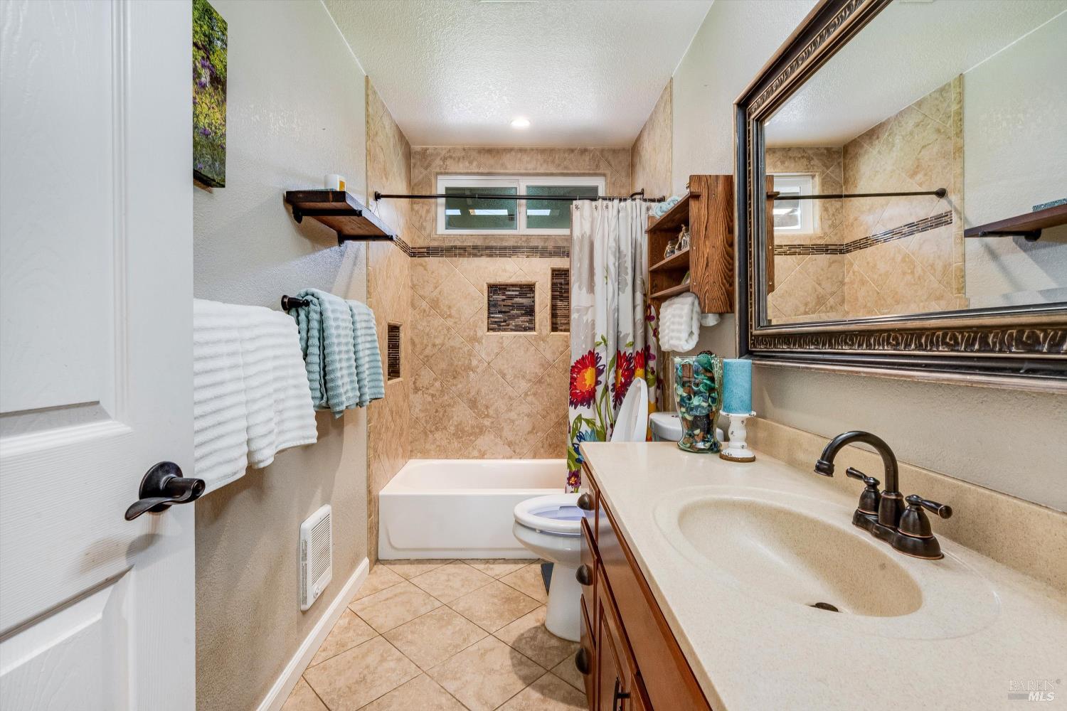 353 Patrick Lane Windsor CA 95492