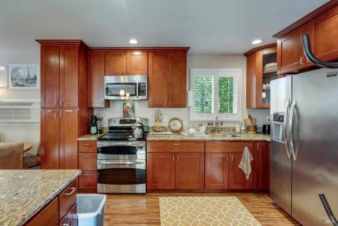 353 Patrick Lane Windsor CA 95492